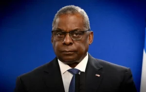 وزیر دفاع آمریکا:این آغاز پاسخ ماست/رئیس جمهور دستور داده است اقدامات بیشتری برای پاسخگویی سپاه پاسداران و شبه نظامیان وابسته به آن، برای حملاتشان به نیروهای آمریکایی و ائتلاف انجام شود