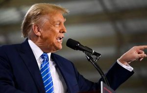 رئیس مرکز پژوهش های مجلس: اگر ترامپ برگردد وضعیت اقتصادی کشور بدتر می‌شود!