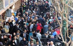 روزنامه جمهوری اسلامی: سال آینده اوضاع معیشتی مردم بدتر می شود / در سالی که قرار بود تورم کاهش یابد، تورم و گرانی صعودی‌ تر شده است