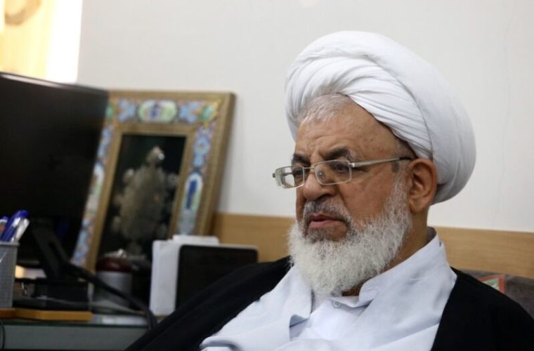 امام جمعه یزد: انقلاب اسلامی یک نظام الهی است/ مردم در مشکلات معیشتی استقامت کنند