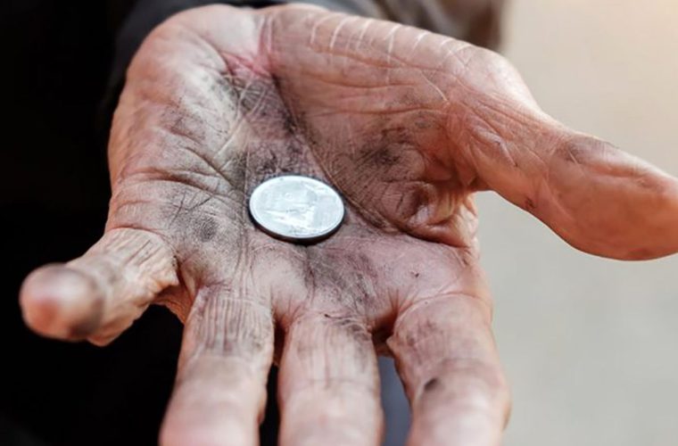 جمعیت زیر خط فقر دوبرابر و شاغلین زیر خط فقر ۵ برابر شدند/ مهار آسیب‌های اجتماعی کارگران نه نان دارد نه نام!