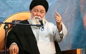 واکنش متفاوت علم الهدی به سیل در زمان دو رئیس جمهور مختلف / دوره روحانی: نتیجه مدیریت فرصت‌طلبانه، ایجاد نکبت و نقمت برای مردم است؛ سیل قابل مدیریت و مهار بود / دوره رئیسی: وقوع این سیل یک بلای طبیعی بود؛ نباید از موضوعات دلگرم‌کننده در بحران اخیر غافل شد