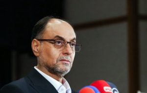 واکنش تند وحید حقانیان به خبرگزاری حامی قالیباف: ترس‌شان شکست کاندیدای مدنظرشان است / اینها از بودجه نظامی کشور ارتزاق می‌کنند