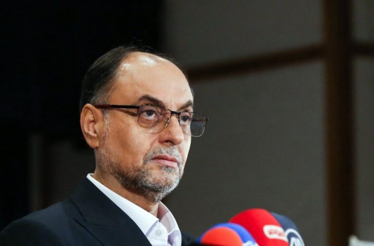 واکنش تند وحید حقانیان به خبرگزاری حامی قالیباف: ترس‌شان شکست کاندیدای مدنظرشان است / اینها از بودجه نظامی کشور ارتزاق می‌کنند