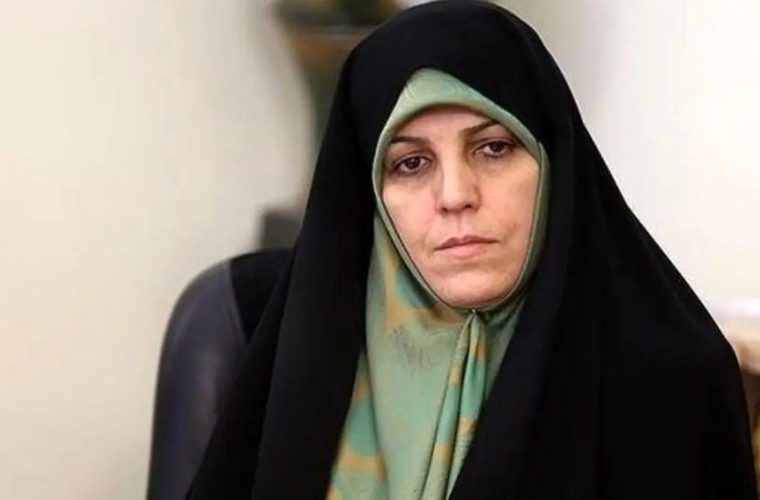 مولاوردی: مسعود پزشکیان باید در برابر ۵ گفتمان اصولگرا بایستد و به تنهایی از کیان مردم و اصلاح‌طلبی دفاع کند / نامزدها باید پاسخ بدهند مساله اصلی برای آنها حجاب و گشت ارشاد است یا اینکه معیشت، زنانه شدن فقر، زنانه شدن اعتیاد و… هم برای آنها دارای اهمیت است