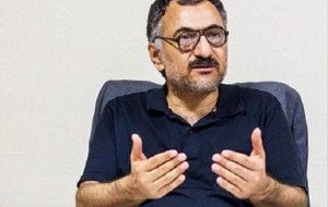 جلیلی میخواهد یک اقتصاد بسته و رو به عقب را در ایران حاکم کند / در صورت پیروزی جلیلی، سیاست خارجی نیز بستهتر خواهد شد؛ واکنشهای منفی در بورس و بازار ارز را هم خواهیم دید جلیلی میخواهد یک اقتصاد بسته و رو به عقب را در ایران حاکم کند / در صورت پیروزی جلیلی، سیاست خارجی نیز بستهتر خواهد شد؛ واکنشهای منفی در بورس و بازار ارز را هم خواهیم دید