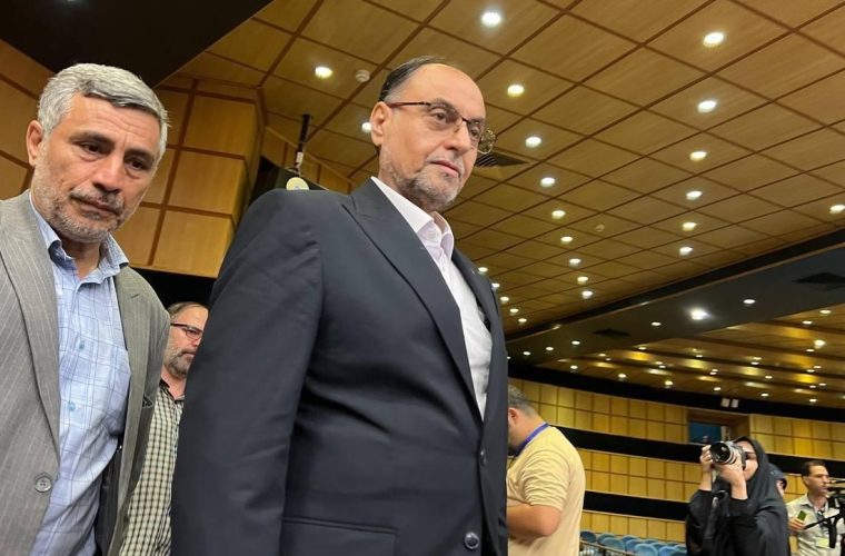 وحید حقانیان: دیدار ظریف با رهبری و تاکیدات ایشان صحت ندارد / هدف از این لجن پراکنی‌ها و انتشار اخبار کذب صرفا جنگ روانی است