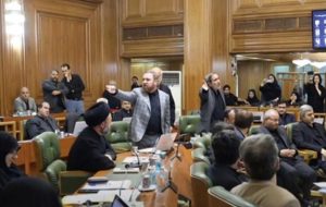 مهدی اقراریان، عضو شورای شهر تهران در واکنش به گزارش خبرگزاری فارس: در پروژه حمله رسانهای به منتقدین زاکانی اولین بار نیست که هزینه پرداخت میکنیم / با سردار سلامی در خصوص عملکرد غیرحرفهای فارس صحبت کردم مهدی اقراریان، عضو شورای شهر تهران در واکنش به گزارش خبرگزاری فارس: در پروژه حمله رسانهای به منتقدین زاکانی اولین بار نیست که هزینه پرداخت میکنیم / با سردار سلامی در خصوص عملکرد غیرحرفهای فارس صحبت کردم