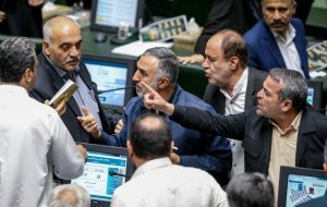 منصور علیمردانی، نماینده مجلس: ما موافق فیلترینگ نیستیم؛ قالیباف هم امروز در جلسه نبود که بخواهد طرح دو فوریتی رفع فیلتر را وتو کند / یک نفر با سلیقه خود دست به فیلترینگ زده، حالا هم دولت جدید می تواند به این مسئله ورود کند