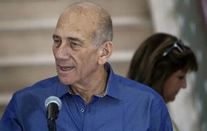 نخست وزیر اسبق اسرائیل پس از ۱۶ سال به مسؤولیت تل آویو در ترور عماد مغنیه اذعان کرد نخست وزیر اسبق اسرائیل پس از ۱۶ سال به مسؤولیت تل آویو در ترور عماد مغنیه اذعان کرد