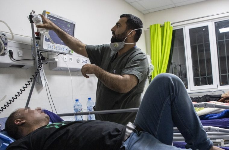 مسمومیت الکلی ۱۹ نفر را در رشت راهی بیمارستان کرد / ۴ نفر فوت کردند مسمومیت الکلی ۱۹ نفر را در رشت راهی بیمارستان کرد / ۴ نفر فوت کردند