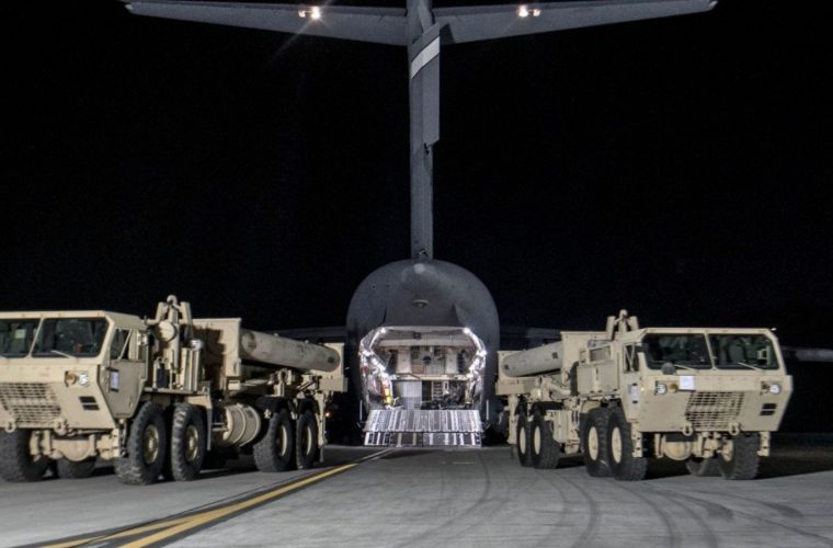 آکسیوس: مقامات آمریکایی معتقدند زد و خورد بین ایران و اسرائیل ادامه پیدا خواهد کرد / استقرار سامانه ضدموشکی «تاد» در اسرائیل نشان‌دهنده وابستگی فزاینده تل آویو به سلاح‌ها و کمک‌های عملیاتی واشنگتن است