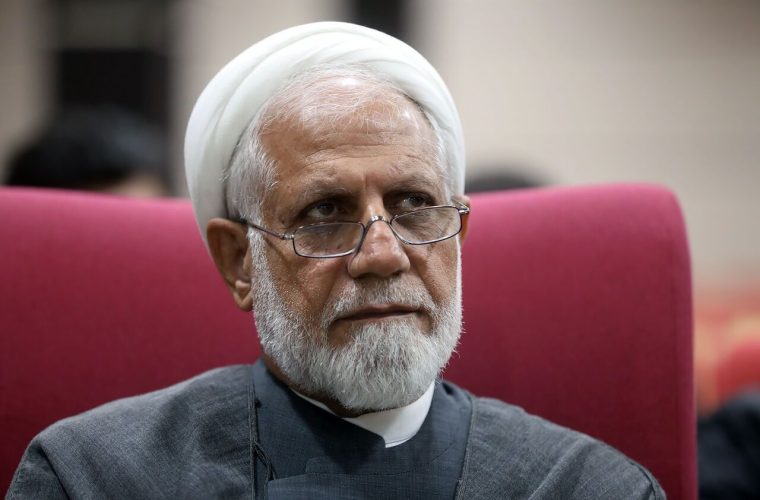 نماینده مجلس: حضرت آقا قبلا فتوا داده بودند که ساخت سلاح هسته‌ای غلط است، اما در علم فقه، اگر شرایط ثانویه تغییر کند، فتوای مربوطه نیز می‌تواند تغییر کند