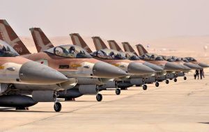 اسرائیل قطعاً روی وعده صادق ۳ و ۴ حساب کرده؛ می‌خواهند یک بازی شطرنج درست کنند که صحنه به سمت تنش بیشتر برود / آنچه در متن سند آمده، این است که ۵۶ موشک بالستیک هواپرتاب از دو نوع، به ایران شلیک شود؛ نکته اصلی آن ۵۶ موشک است / یک نوع از موشک‌ها راک نام دارد؛ کسی اصلاً نمی‌داند این موشک چیست