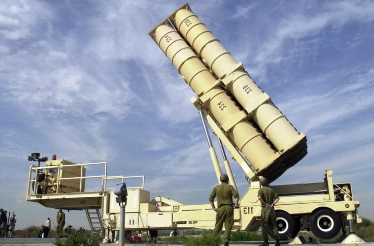 وال استریت ژورنال گزارش داد: امریکا با کمبود موشک‌های دفاع هوایی مواجه شده / این کمبود ممکن است پس از حملات جمعه شب اسرائیل به ایران، که مقامات آمریکایی نگرانند منجر به موج جدیدی از حملات تهران شود، حتی بحرانی‌تر بشود / بیش از ۱.۸ میلیارد دلار موشک رهگیر برای جلوگیری از حمله ایران و نیرو‌های متحد آن به اسرائیل، پرتاب شده