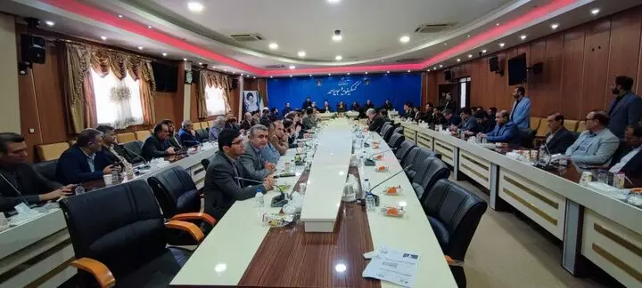 کار، کار و کار شعار و برنامه اصلی ما در استان است کار، کار و کار شعار و برنامه اصلی ما در استان است