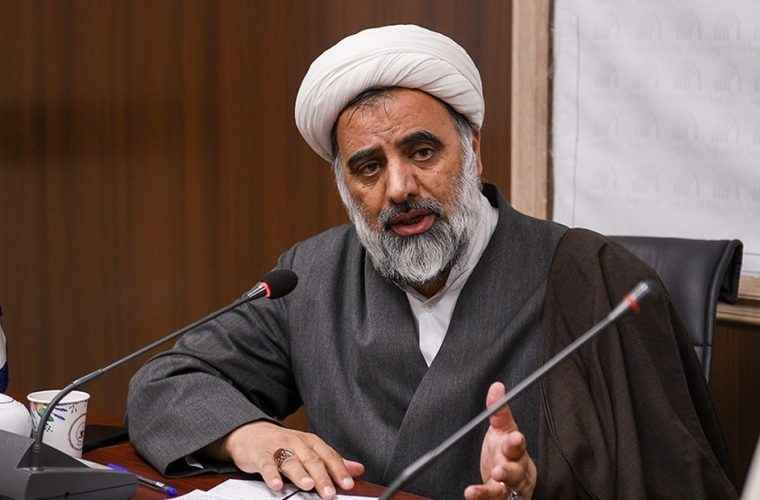 نماینده خبرگان: گریه نمایندگان خبرگان در دیدار با رهبری صحت ندارد / ایشان در باب تشکیلات، حاکمیت و نحوه حکومت داری الهی با نمایندگان خبرگان صحبت کردند / تحمل داغ رئیس جمهور و سید حسن نصرالله باعث تقویت معنویت رهبر معظم انقلاب شد