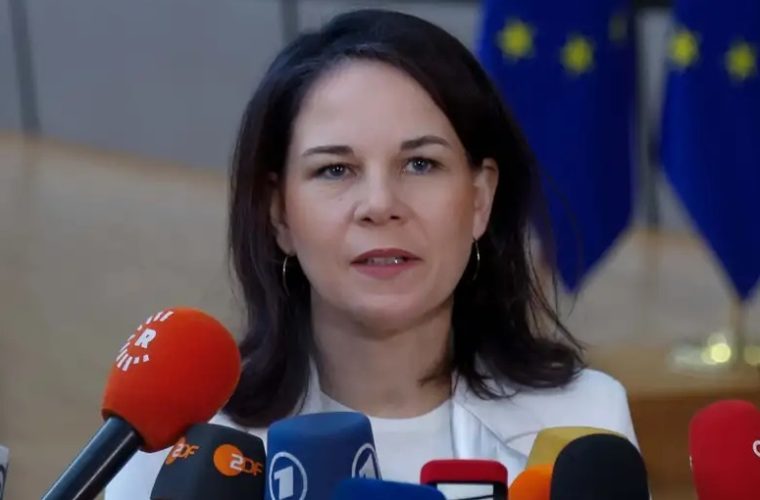 وزیر خارجه آلمان: در صورت ورود نتانیاهو به آلمان، خطر بازداشت او وجود دارد / هیچ کس فراتر از قانون نیست وزیر خارجه آلمان: در صورت ورود نتانیاهو به آلمان، خطر بازداشت او وجود دارد / هیچ کس فراتر از قانون نیست