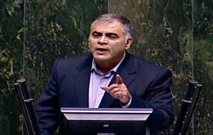 وزیر نفت: با وجود سطح پایین ذخایر نفت گاز حدود ۱۳۰ میلیون لیتر گازوئیل پالایشگاه آبادان طی ماه‌های تیر و مرداد صادر شده؛ امروز برای جبران این صادرات، باید عدد بیشتری را به عنوان قیمت واردات بپردازیم