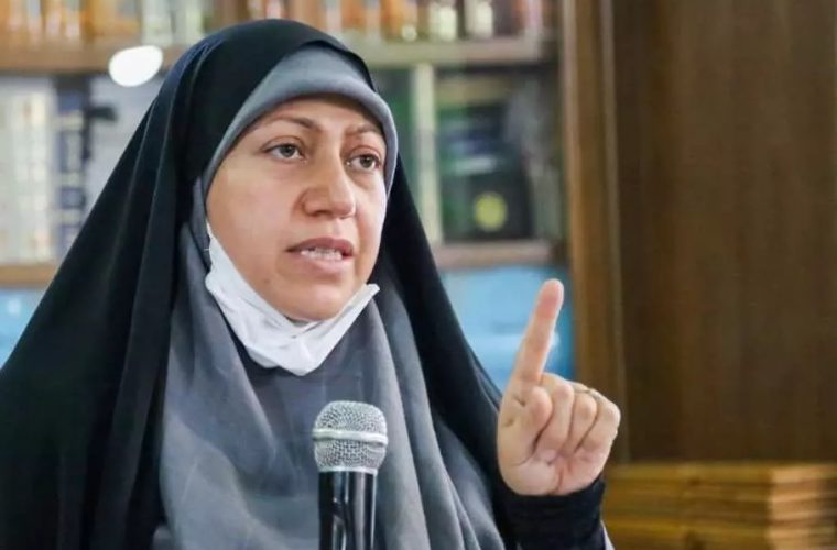 فاطمه محمدبیگی، نماینده: در پی نیاز مردم، قانون حجاب تصویب شد / مواجهه در این قانون فراجنسیتی است؛ مردان قانون شکن هم جریمه خواهند شد فاطمه محمدبیگی، نماینده: در پی نیاز مردم، قانون حجاب تصویب شد / مواجهه در این قانون فراجنسیتی است؛ مردان قانون شکن هم جریمه خواهند شد