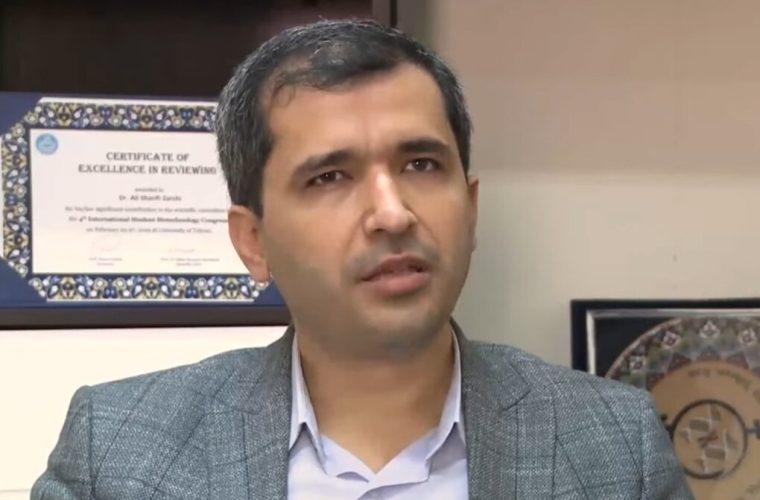 انتقاد شدید شریفی زارچی، استاد هوش مصنوعی در دانشگاه شریف، از عاملی: شرم بر این فرد که هر دو پسرش به خارج ایران رفته و یکی تابعیت انگلیس دارد، اما خود را قیم ملتی که تمام عمر در ایران زندگی کرده‌اند می‌داند و با تداوم سیاست ایران‌سوز فیلترینگ، دلیلی به دلایل ناامیدی و مهاجرت جوانان می‌افزاید