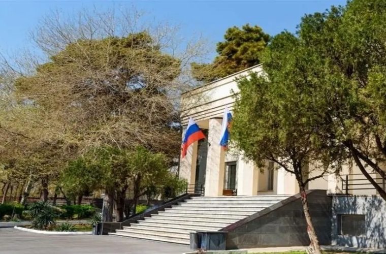 قتل یک شهروند روسیه در ایران / سفارت مسکو: در تاریخ ۱۶ دسامبر جسد یک راننده روسی، در پارکی در نزدیک شهر آستارا با جراحات ناشی از تیراندازی کشف شد / از همکاران ایرانی درخواست میکنیم که به سرعت و با دقت این موضوع را بررسی کرده و مجرمان را به سزای اعمالشان برسانند قتل یک شهروند روسیه در ایران / سفارت مسکو: در تاریخ ۱۶ دسامبر جسد یک راننده روسی، در پارکی در نزدیک شهر آستارا با جراحات ناشی از تیراندازی کشف شد / از همکاران ایرانی درخواست میکنیم که به سرعت و با دقت این موضوع را بررسی کرده و مجرمان را به سزای اعمالشان برسانند