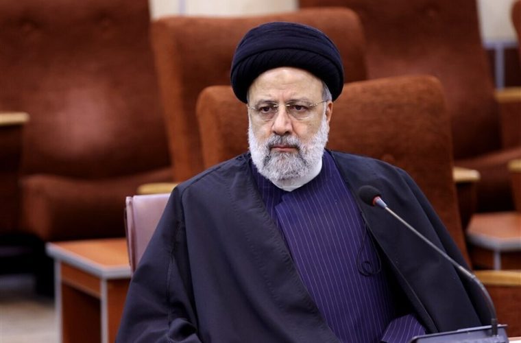 کیهان درباره بنیاد ابراهیم رئیسی: در اساسنامه بنیاد، ردیف اختصاصی بودجه وجود ندارد / این بنیاد هم مثل ۸۰ هزار مؤسسه فرهنگی دیگر، امکان استفاده از کمک‌های دولتی را دارد / برخی کینه رئیسی شهید را دارند، چون کارآمدی نظام ولایت فقیه را اثبات کرد