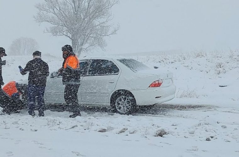 کولاک و یخزدگی در راه؛ از سفرهای غیرضروری خودداری کنید کولاک و یخزدگی در راه؛ از سفرهای غیرضروری خودداری کنید