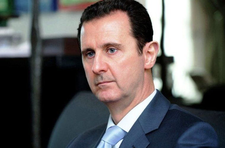 ادعای روزنامه انگلیسی: تلاش برای ترور بشار اسد با ماده‌ای سمی در روسیه ناکام ماند / اسد یکشنبه گذشته، مسموم شد و به محض احساس خفگی و سرفه‌های مداوم، درخواست کمک پزشکی کرد / آزمایش‌های انجام شده وجود ماده‌ای سمی در بدن او را تایید کردند / او در ساختمان محل سکونت خود تحت درمان قرار گرفت و بهبود یافت