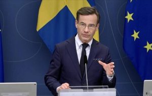 ادعای نخستوزیر سوئد: ایران درحال استفاده از گروههای خشونتآمیز در سوئد است / ما و کشورهای همسایهمان در معرض حملات ترکیبی هستیم که با موشک و سرباز انجام نمیشود، بلکه با رایانه، پول و تهدید به خرابکاری انجام میشود ادعای نخستوزیر سوئد: ایران درحال استفاده از گروههای خشونتآمیز در سوئد است / ما و کشورهای همسایهمان در معرض حملات ترکیبی هستیم که با موشک و سرباز انجام نمیشود، بلکه با رایانه، پول و تهدید به خرابکاری انجام میشود