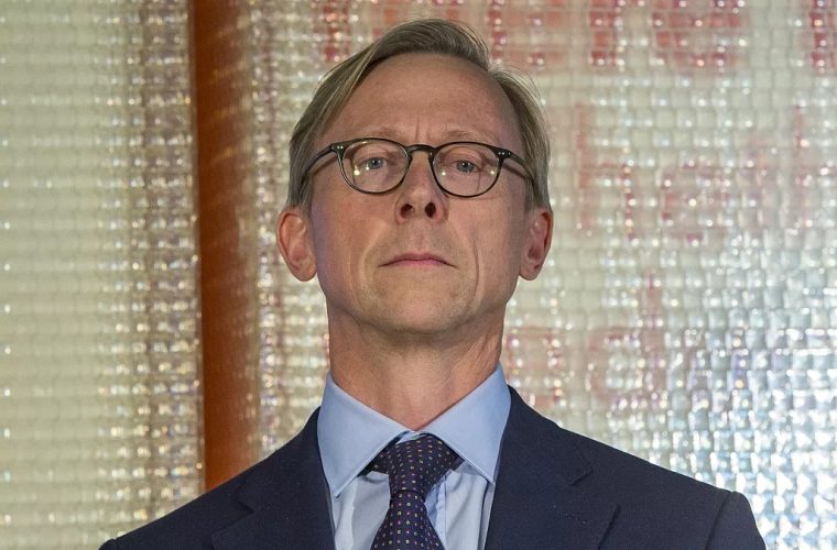 ترامپ نماینده ویژه آمریکا در امور ایران در دولت اول خود را از سمت فعلی اش برکنار کرد