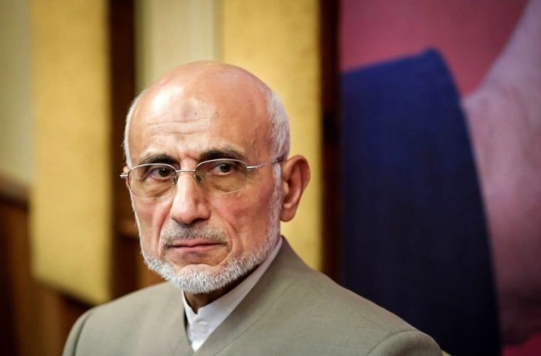 میرسلیم: نباید بنزین را مفت بدهیم بسوزانند / نمیشود که قیمت همه چیز افزایش پیدا کند ولی دائما تو سر سوخت بزنیم / اگر کسی خواست بیشتر از سهمیه ۶۰ لیتر خود بنزین استفاده کند، باید قیمت پول واردات را پرداخت کند میرسلیم: نباید بنزین را مفت بدهیم بسوزانند / نمیشود که قیمت همه چیز افزایش پیدا کند ولی دائما تو سر سوخت بزنیم / اگر کسی خواست بیشتر از سهمیه ۶۰ لیتر خود بنزین استفاده کند، باید قیمت پول واردات را پرداخت کند