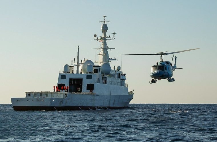 ادعای الحدث: آمریکا کشتی شناسایی و اطلاعاتی ایرانی زاگرس را در یک حمله هماهنگ با اسرائیل غرق کرده / دو رسانه آمریکایی: صحت ندارد؛ زاگرس «در اسکله بندرعباس» پهلو گرفته