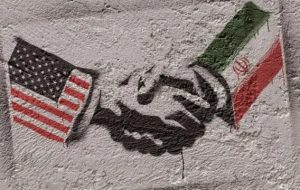 روزنامه جمهوری اسلامی: مخالفان داخلی مذاکره از عواقب جنگ خبر دارند؛ هیچ انسان عاقلی خواهان درگیر شدن ایران با یک جنگ نیست / کاسبان تحریم، سالانه بین ۱۰ تا ۱۵ میلیارد دلار از رهگذر تحریمها درآمد دارند؛ طبیعی است که آنها به جیب خودشان فکر کنند و منافع مردم برای آنها اهمیتی نداشته باشد روزنامه جمهوری اسلامی: مخالفان داخلی مذاکره از عواقب جنگ خبر دارند؛ هیچ انسان عاقلی خواهان درگیر شدن ایران با یک جنگ نیست / کاسبان تحریم، سالانه بین ۱۰ تا ۱۵ میلیارد دلار از رهگذر تحریمها درآمد دارند؛ طبیعی است که آنها به جیب خودشان فکر کنند و منافع مردم برای آنها اهمیتی نداشته باشد