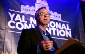 یک چهره مخالف حمله نظامی به ایران، مسئول تهیه گزارش اطلاعاتی برای ترامپ شد / با ویلیام روگر، معاون جدید سازمان اطلاعات ملی آمریکا، آشنا شوید