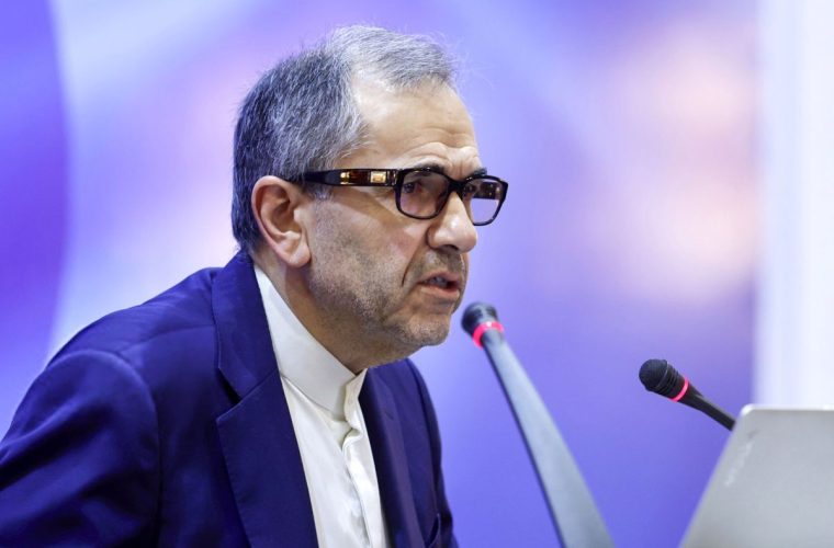 سخنگوی کمیسیون امنیت ملی به نقل از تخت‌روانچی: طرف آمریکایی برای سرمایه گذاری در ایران ابراز تمایل کرد / در نشست آینده، چارچوب مذاکره را مشخص خواهیم کرد؛ مرحله به مرحله جلو می‌رویم/ مذاکرات مسقط در منزل وزیر خارجه عمان برگزار شد