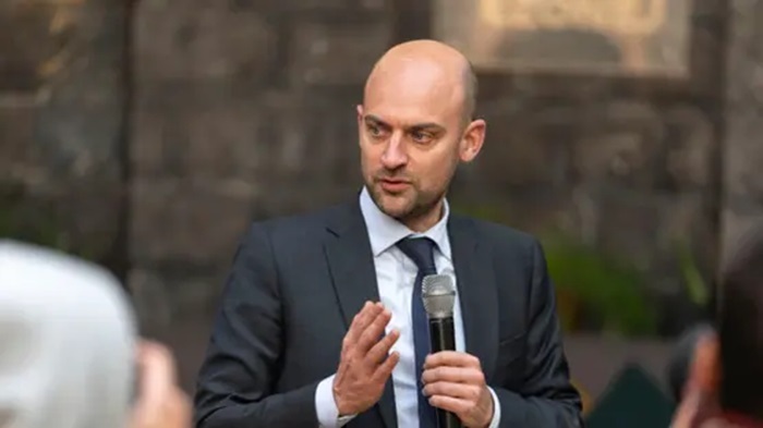 ادعای وزیر خارجه فرانسه: ما یعنی فرانسه و شهر مارسی در تیررس (موشکهای ایران) قرار داریم / توافق با تهران باید شامل مباحث موشکی و منطقهای باشد ادعای وزیر خارجه فرانسه: ما یعنی فرانسه و شهر مارسی در تیررس (موشکهای ایران) قرار داریم / توافق با تهران باید شامل مباحث موشکی و منطقهای باشد