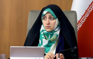 معاون رئیس جمهور در امور زنان: مبدا پیامک‌های ارسالی تذکر حجاب هنوز نامعلوم است/ در تلاشیم دریابیم پیامک‌ها با چه هدفی و ذیل کدام قانون ارسال می‌شود؟/ در لایحه «حمایت از زنان در برابر خشونت» که آن را پس گرفتیم، «نحوه پوشش پرسنل بیمارستان» جایگزین «آموزش نحوه مواجهه با زنانِ خشونت دیده» شده بود!