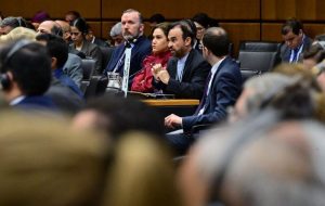 هرگونه اقدام علیه قطعنامه ۲۲۳۱ یا تحریم احتمالی جدید توسط شورای امنیت، پیامد‌های جدی از سوی تهران خواهد داشت/ در چنین سناریویی، گزینه‌های ایران قاطع خواهد بود؛ ایالات متحده و سه کشور اروپایی نیز تمام مسئولیت را بر عهده خواهند داشت/ معتقدیم که اگر حقوق مسلم ما، از جمله غنی‌سازی داخلی، به رسمیت شناخته شود، دستیابی به یک توافق دیپلماتیک با واشنگتن امکان‌پذیر است