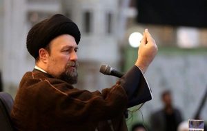 سید حسن خمینی: اتحاد به این معنی نیست که همه جمع شویم تا یک جریان خاص سر کار باشد؛ بلکه یعنی هر گروهی که وطن فروش نیست، نماینده داشته باشد و از فیلتر‌های بسیار غلط که در گزینش‌های ملی مثل انتخابات وجود دارد، عبور کند/ اینکه در میان افکار مختلف کدام اندیشه حاکم بر امور شود، بستگی به آراء عمومی دارد