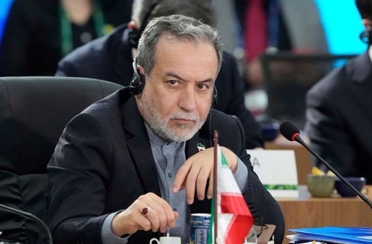 عراقچی: بسیار به اینکه با آژانس به یک چارچوب جدید همکاری برسیم، نزدیک هستیم/ نمی‌گویم مذاکرات [با آمریکا] از دستور کار خارج شده، اما شکل جدیدی پیدا کرده