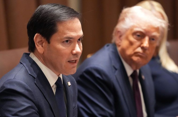 واشنگتن امتیاز حضور مقامات ارشد ایرانی و اعضای خانوادهشان در ایالات متحده را لغو کرد واشنگتن امتیاز حضور مقامات ارشد ایرانی و اعضای خانوادهشان در ایالات متحده را لغو کرد