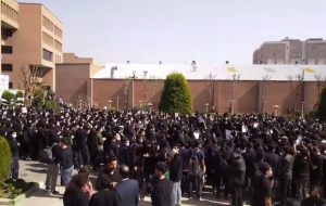 یک رسانه دولتی: تجمع در ۵ دانشگاه تهران
