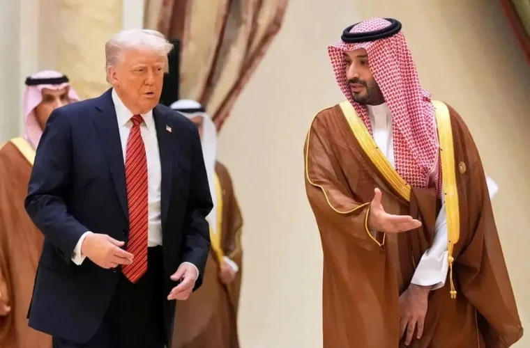 اکسیوس: بن سلمان در تماس با ترامپ از او خواسته بود از عملیات نظامی عربستان علیه حوثیهای یمن حمایت کند؛ ترامپ هم از او حمایت کرد / ریاض پیشاپیش آمریکا را در جریان حمله خود قرار داده بود اکسیوس: بن سلمان در تماس با ترامپ از او خواسته بود از عملیات نظامی عربستان علیه حوثیهای یمن حمایت کند؛ ترامپ هم از او حمایت کرد / ریاض پیشاپیش آمریکا را در جریان حمله خود قرار داده بود