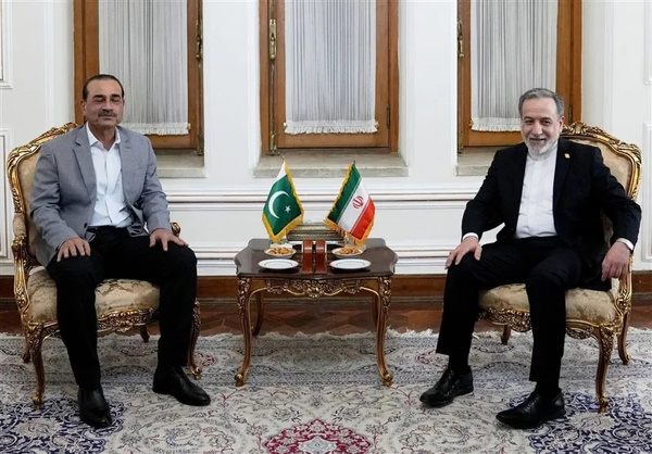 دیدار عاصم منیر با عراقچی دیدار عاصم منیر با عراقچی