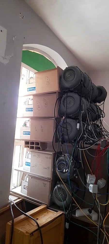 کشف ۳۴ دستگاه استخراج رمز ارز قاچاق درگچساران