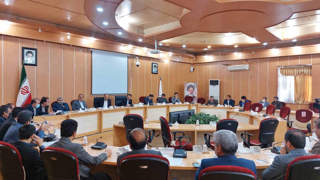 تاکید جدی بر تامین کالاهای اساسی و مدیریت بازار در آستانه عید نوروز