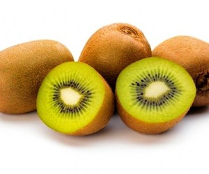 ۳۵ خواص و فواید میوه کیوی برای سلامت و زیبایی + عوارض کیوی ۳۵ خواص و فواید میوه کیوی برای سلامت و زیبایی + عوارض کیوی