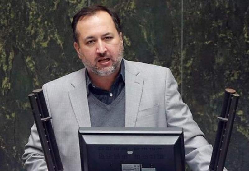 ارکانی، عضو کمیسیون اصل ۹۰: افسوس می‌خورم که چرا از تریبون‌داران حامی دولت صدایی برای ملت درنمی آید / اگر هم سر و صدایی دارند هیچ ربطی به مشکلات مردم نظیر تورم، بیکاری، مسکن، معیشت و سفره مواد غذایی ندارد / آنقدر در فضای مجازی غرق شده‌اند که از فضای واقعی بی اطلاع هستند