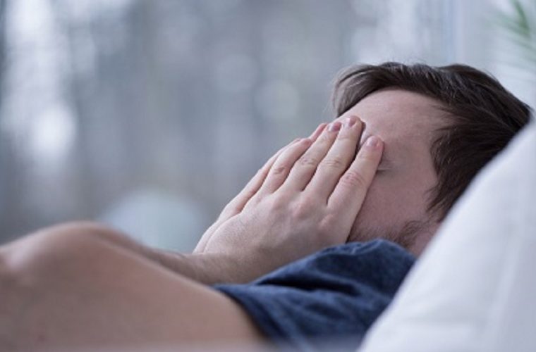 ۱۱ ماده غذایی که شب‌ها شما را بیدار نگه می‌دارد